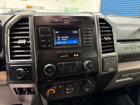 Used 2018 Ford F250 XLT w/ Snow Plow Prep Package image 11