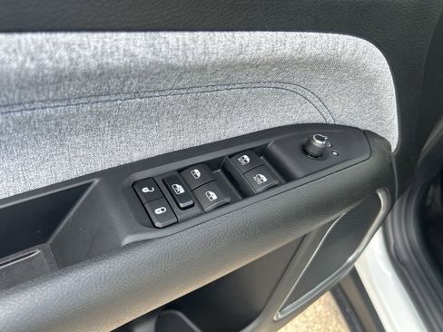 New 2026 Jeep Compass Latitude image 35