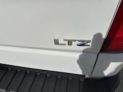 Used 2024 Chevrolet Silverado 1500 LTZ w/ Z71 Off-Road Package image 36