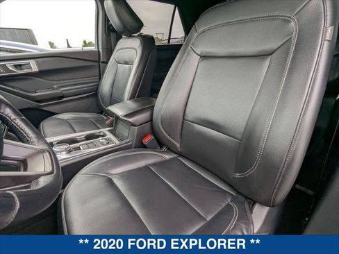 Used 2020 Ford Explorer XLT w/ Equipment Group 202A AWD/4WD image 20