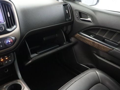 Used 2022 GMC Canyon Denali RWD image 23