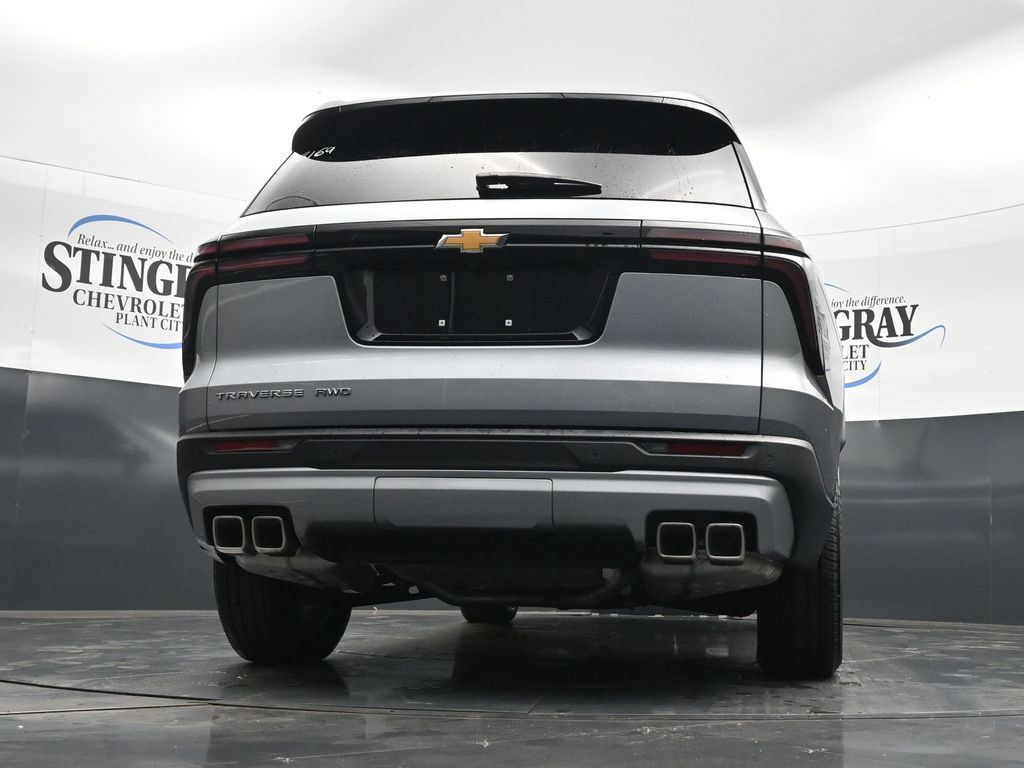 Used 2026 Chevrolet Traverse LT AWD/4WD image 31