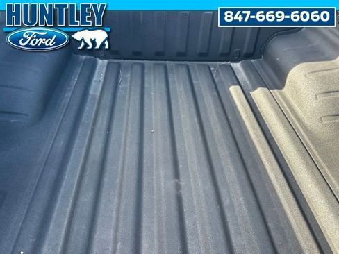 Used 2024 Nissan Frontier SL w/ Technology Package image 11