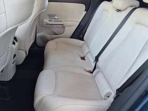 Used 2023 Mercedes-Benz GLA 250 image 17