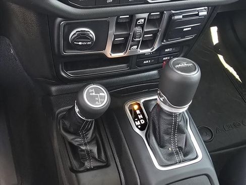 New 2026 Jeep Gladiator Sport image 15