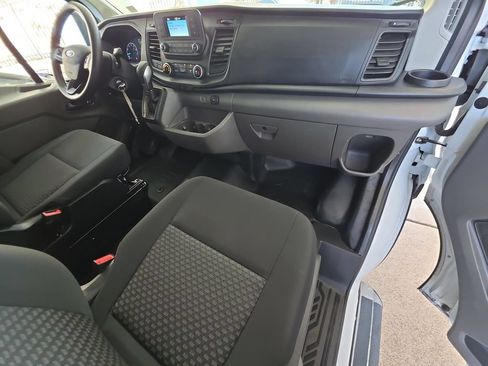 Used 2025 Ford Transit 250 Low Roof w/ Exterior Upgrade Package RWD image 28