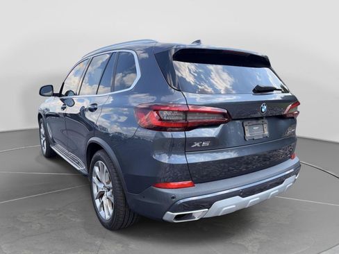 Used 2021 BMW X5 xDrive40i w/ Premium Package 2 AWD/4WD image 2