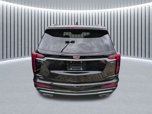 Used 2023 Cadillac XT6 Premium Luxury AWD/4WD image 7