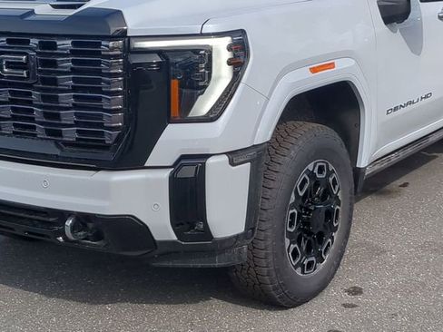 New 2026 GMC Sierra 2500 Denali Ultimate image 14
