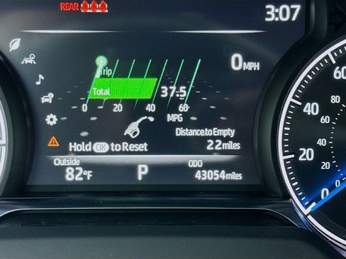 Used 2021 Toyota Venza Limited w/ Carpet Mat Package (TMS) AWD/4WD image 8