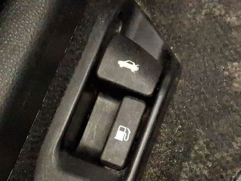 Used 2024 Toyota Corolla LE image 24