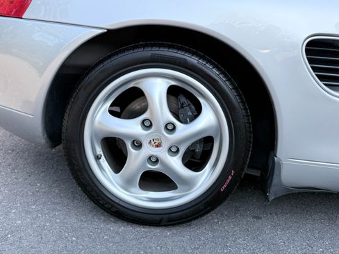 Used 2000 Porsche Boxster RWD image 40