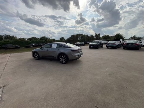 Used 2025 Toyota Crown XLE image 53