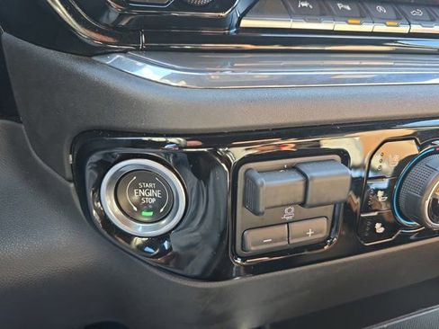 Used 2024 Chevrolet Silverado 1500 High Country AWD/4WD image 39