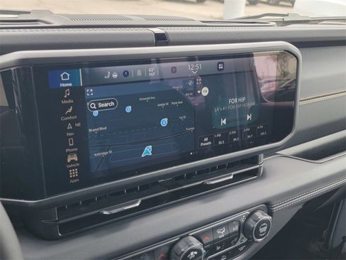 New 2024 Jeep Wrangler Sahara w/ Technology Group image 15