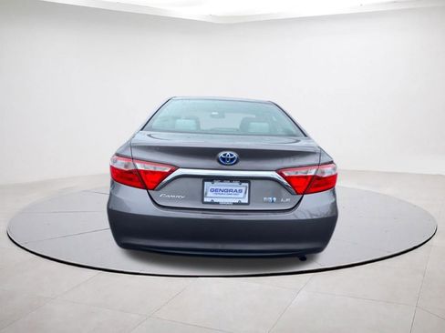 Used 2015 Toyota Camry LE FWD image 5