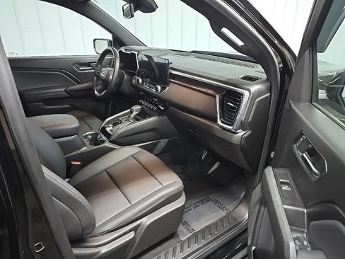 Used 2024 GMC Canyon Elevation w/ Elevation Premium Package RWD image 15