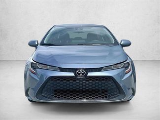 Used 2020 Toyota Corolla LE FWD video 3