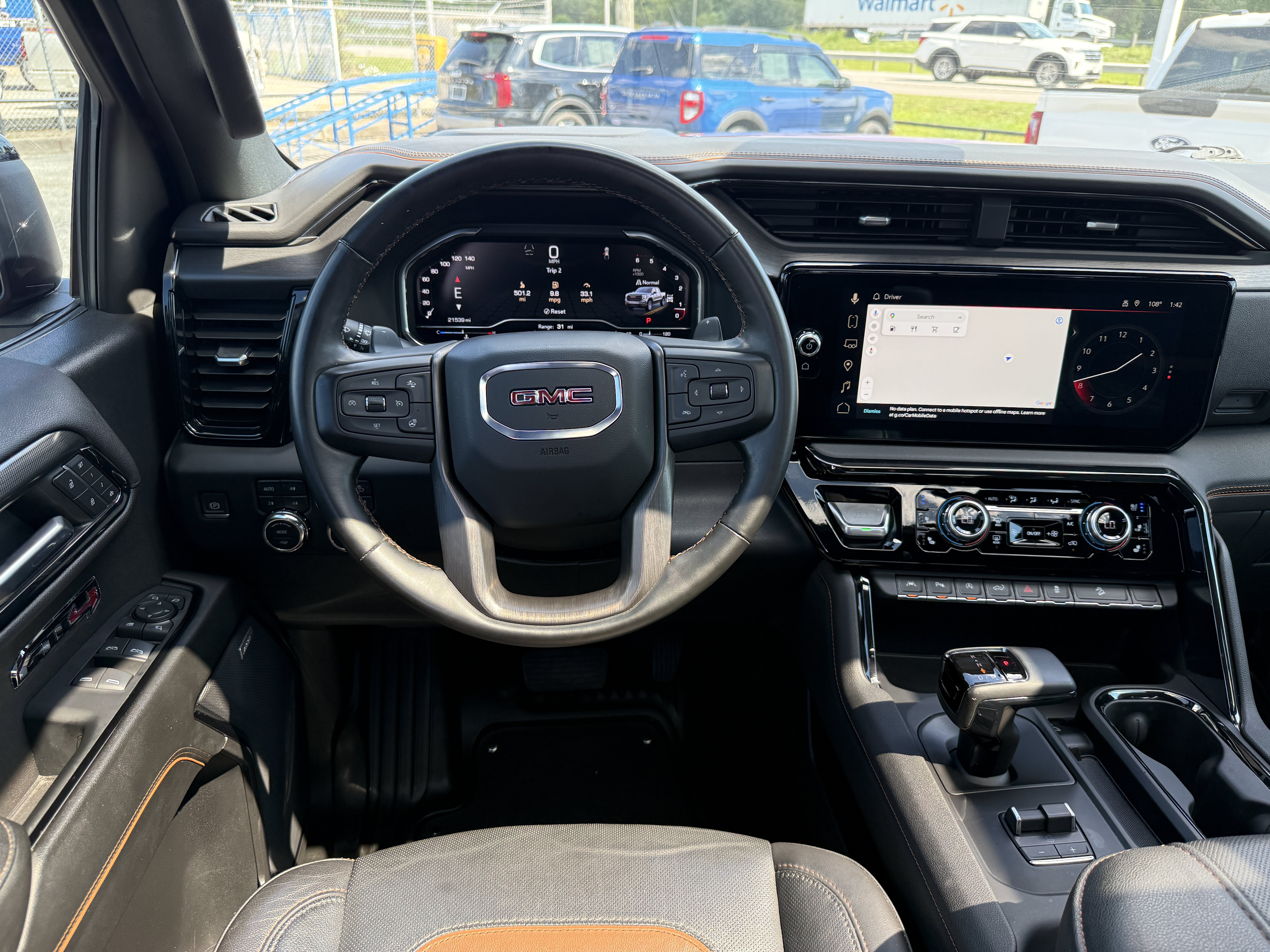 Used 2024 GMC Sierra 1500 AT4 w/ Technology Package AWD/4WD image 30