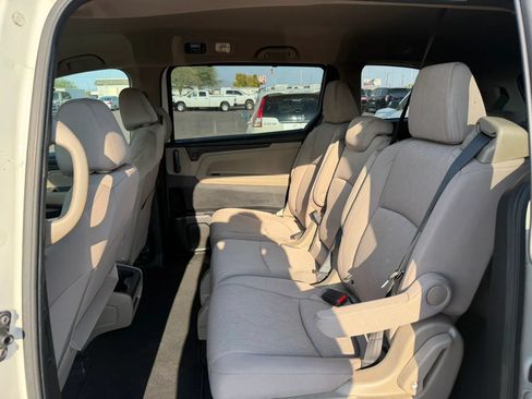 Used 2018 Honda Odyssey EX image 20