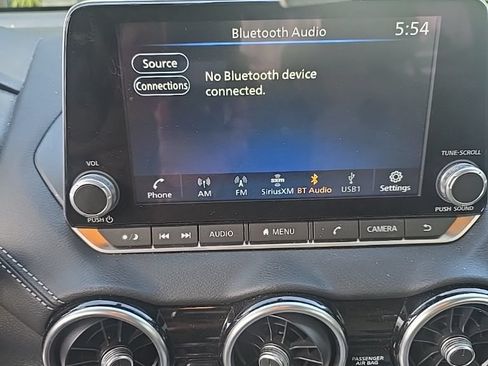 Used 2022 Nissan Sentra SV FWD image 8