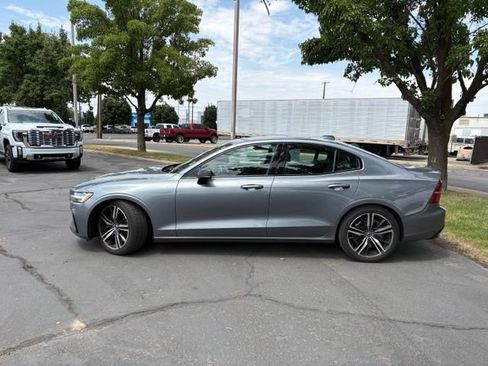 Used 2019 Volvo S60 T6 R-Design AWD/4WD image 3