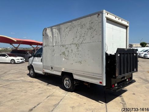 Used 2016 GMC Savana 3500 image 5