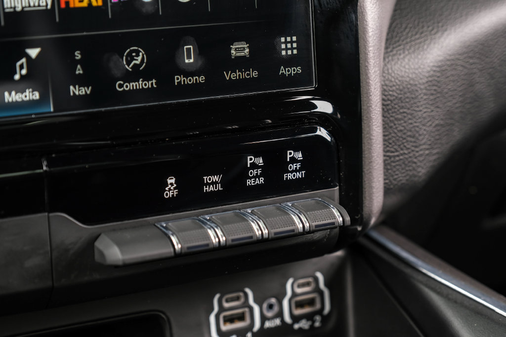 Used 2023 RAM 1500 Laramie AWD/4WD image 34