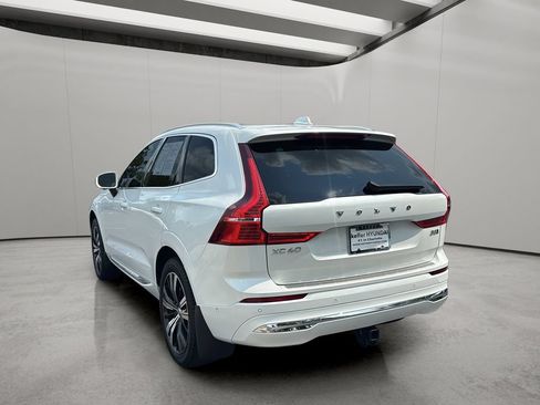 Used 2023 Volvo XC60 B5 Ultimate w/ Climate Package AWD/4WD image 3