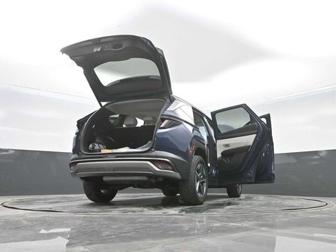 Certified 2025 Hyundai Tucson SEL image 42