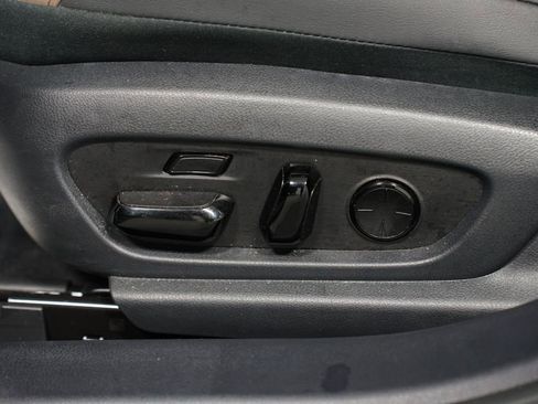 Used 2024 Lexus ES 350 Ultra Luxury w/ Accessory Package (Z2) image 36