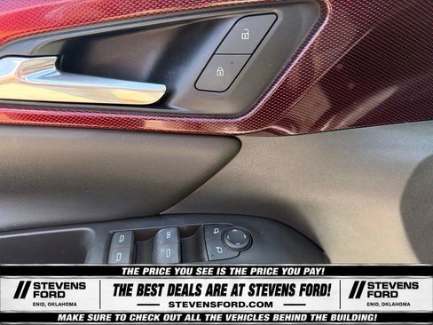 Used 2025 Chevrolet Traverse Z71 w/ Enhanced Driving Package AWD/4WD image 19