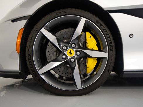 Certified 2023 Ferrari Portofino M RWD image 10