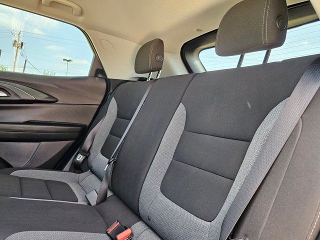 Used 2025 Chevrolet TrailBlazer LT FWD image 17