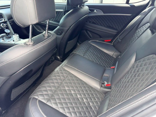 Used 2020 Genesis G70 3.3T w/ Sport Package RWD image 3