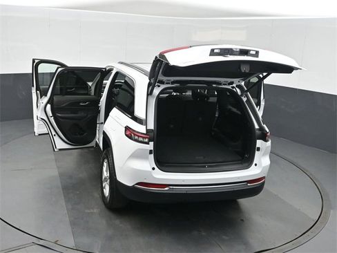 New 2025 Jeep Grand Cherokee Laredo image 51