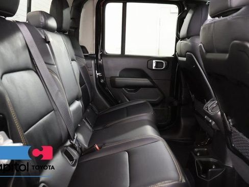 Used 2024 Jeep Gladiator Sport w/ Premium Package AWD/4WD image 27