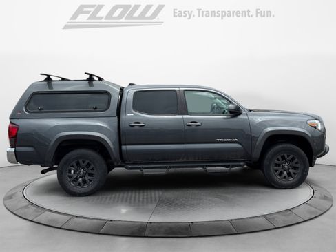 Used 2023 Toyota Tacoma SR5 AWD/4WD image 8