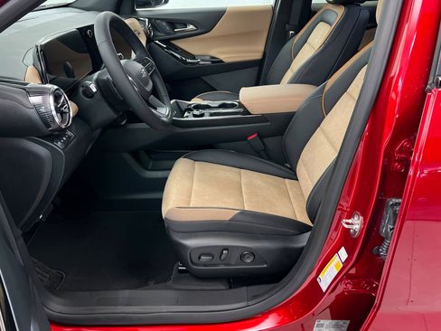 New 2026 Chevrolet Equinox ACTIV w/ Convenience Package III image 18