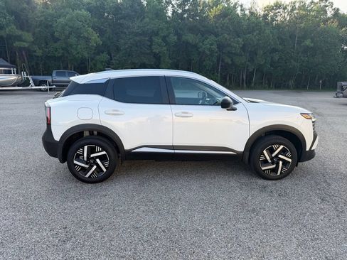 Used 2026 Nissan Kicks SV FWD image 8