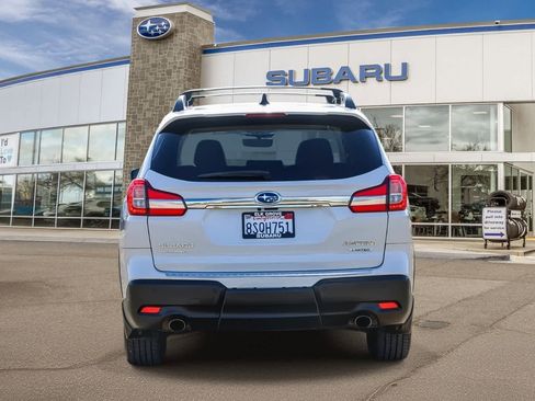 Used 2021 Subaru Ascent Limited w/ Technology Package image 3