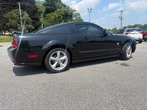 Used 2009 Ford Mustang GT RWD image 16