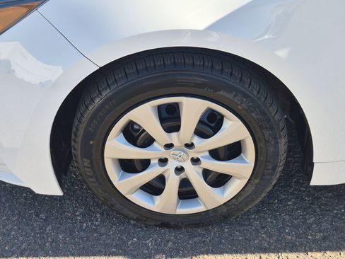 Used 2024 Toyota Corolla LE image 18