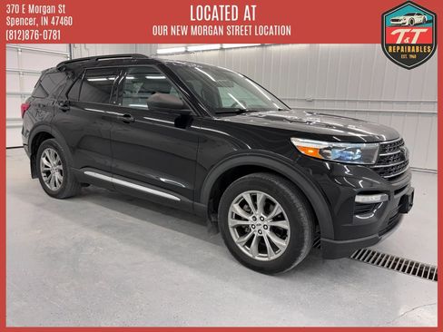 Used 2020 Ford Explorer XLT w/ Equipment Group 202A AWD/4WD image 13