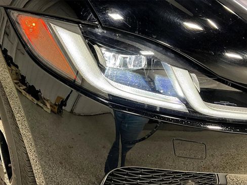 Used 2021 Jaguar F-PACE image 29