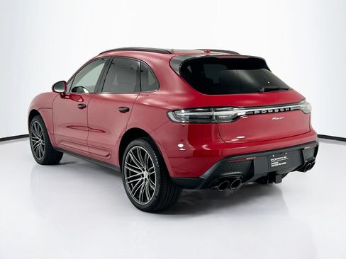 Certified 2025 Porsche Macan AWD/4WD image 3