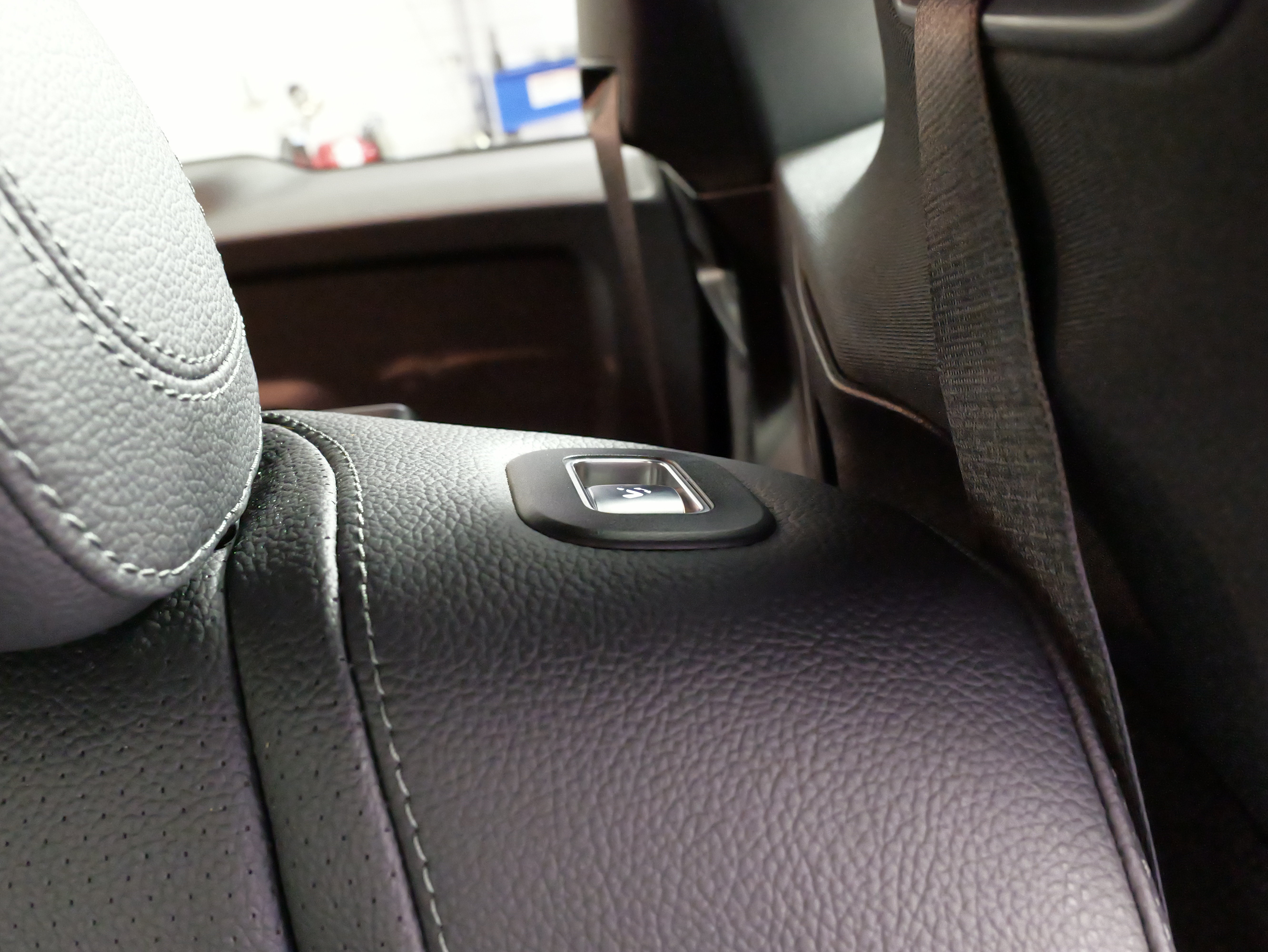 Used 2021 Mercedes-Benz GLE 350 4MATIC image 38
