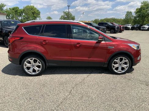 Used 2019 Ford Escape Titanium FWD image 14