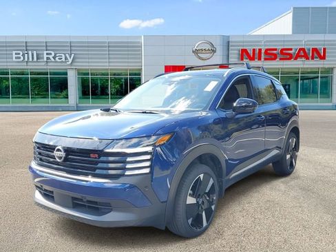 New 2026 Nissan Kicks SR image 2