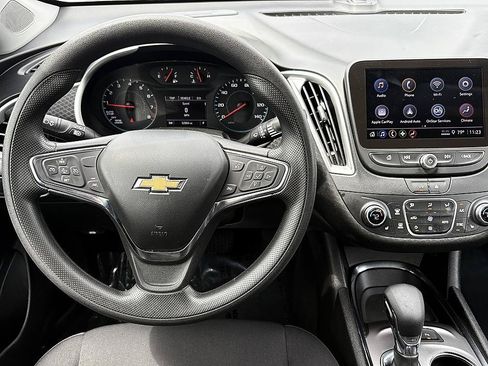 Used 2024 Chevrolet Malibu LT FWD image 14